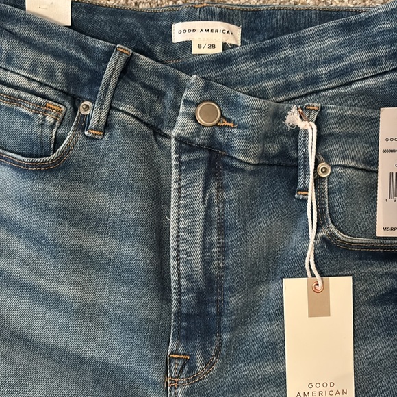 NEW-GOOD CLASSIC. Good American, skinnyish fit, high rise. Inseam 28” - Picture 3 of 6